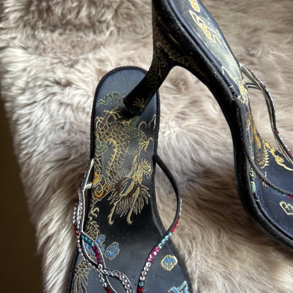 Black Sandals with cute stones 👠 - Picture 4 of 5